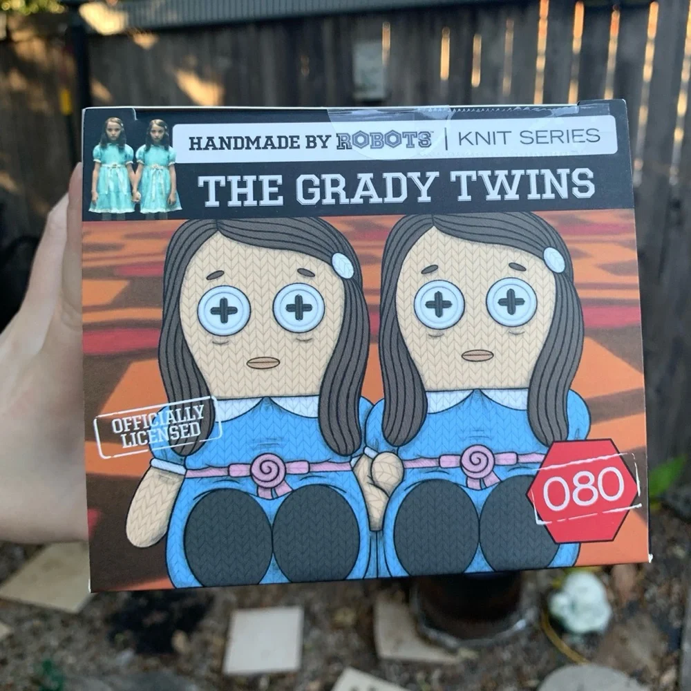 The Shining Plush Blanket & The Grady Twins “Handmade by Robots” Vinyl Figure
